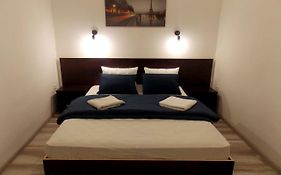 Apartment At Teodora Sqr